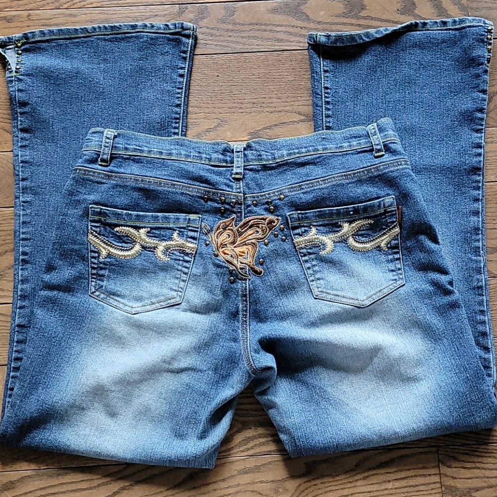 B JEANS DETAILED BACK 1120" STUDDED SLIT OPENING L